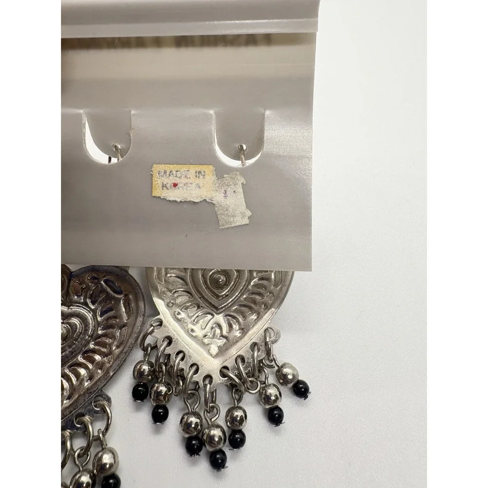 Vintage‎ Silver Tone & Black Heart Dangle Drop Pierced Leverback Earrings Korea